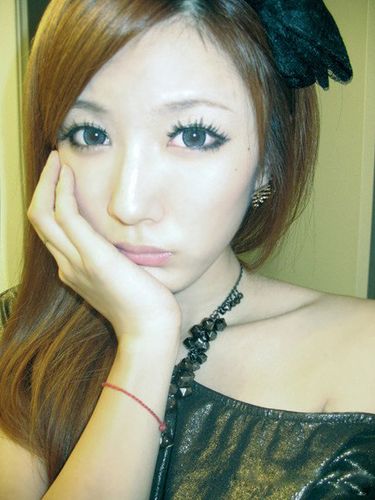 班长让我吃她我脱她衣服小说