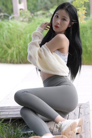 《母乳柔电汉痴车4》在线