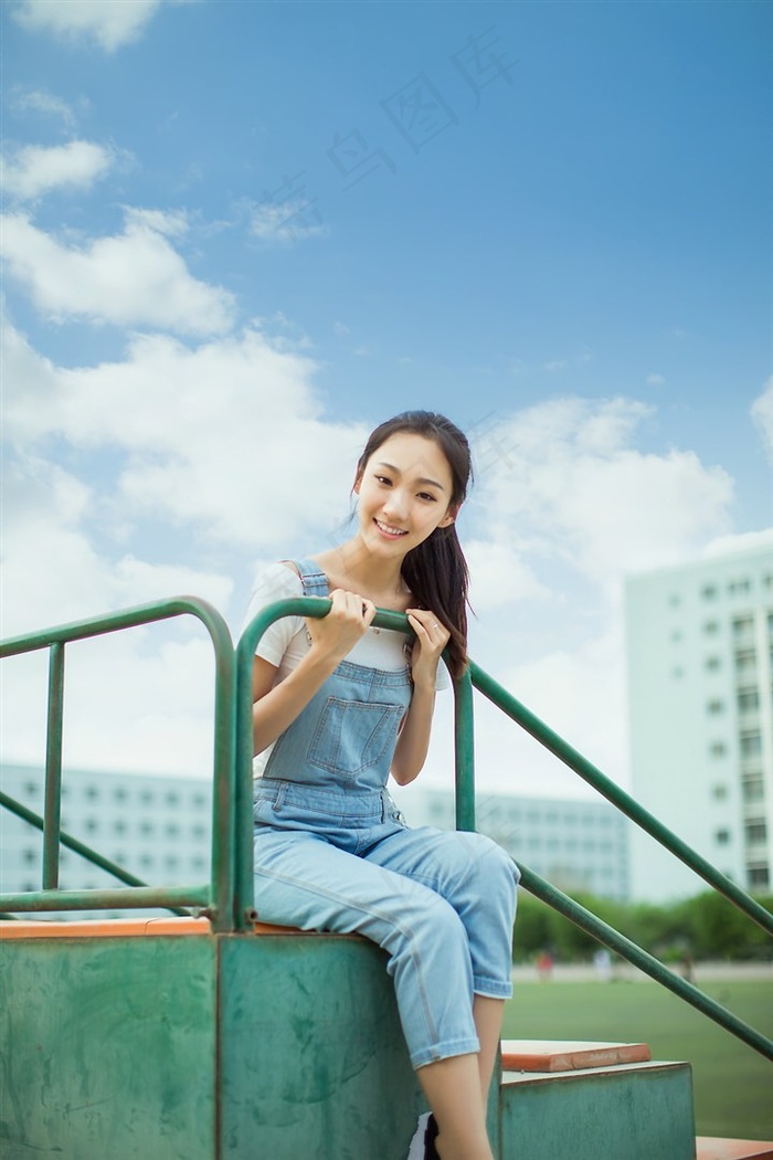 班长脱开裤子让我插