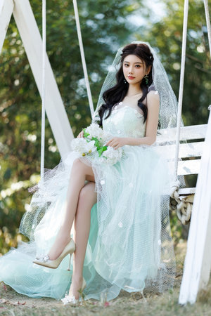 四个男人一起狂躁我老婆